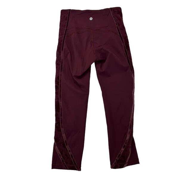Lululemon Maroon Red Wunder Under Crop High-Rise Flocked Leggings 4 - Picture 6 of 7